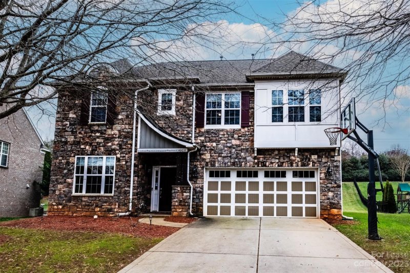 Property image 2 at 10034 Paxton Run Road, Charlotte, NC 28277