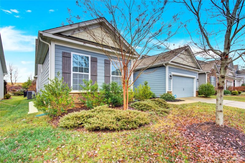 Property image 3 at 147 Blueview Road, Mooresville, NC 28117