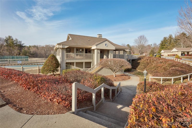 Property image 2 at 1704 Abbey Circle, Asheville, NC 28805