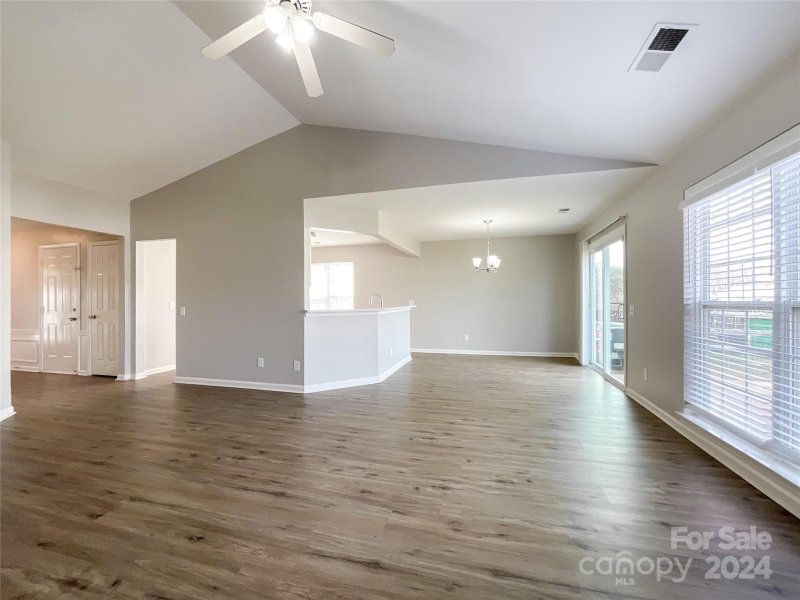 Property image 3 at 7519 Double Springs Court, Charlotte, NC 28262