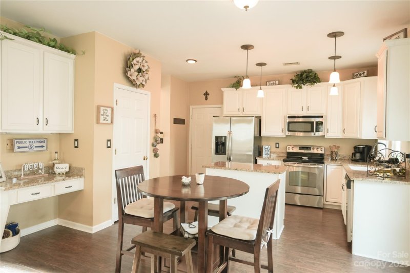 Property image 2 at 164 Walmsley Place, Mooresville, NC 28117