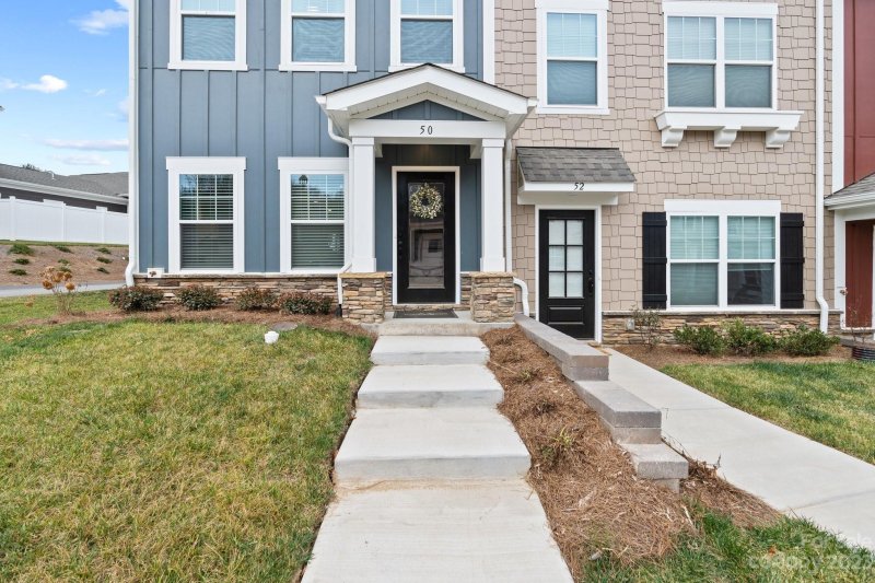 Property image 3 at 70 Walnut Springs Drive, Asheville, NC 28804