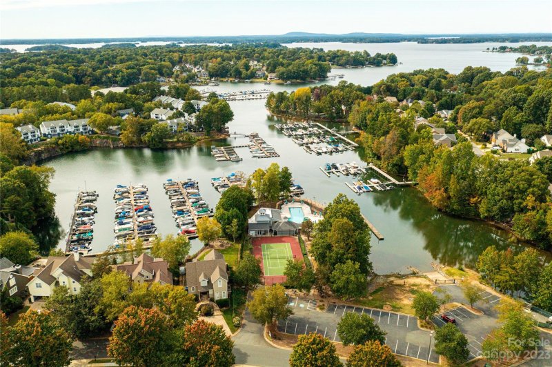 Property image 2 at 21209 Harken Drive, Cornelius, NC 28031