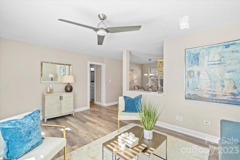 Property image 5 at 2428 Elkwood Circle, Charlotte, NC 28205