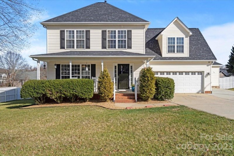 Property image 2 at 121 Guernsey Court, Dallas, NC 28034