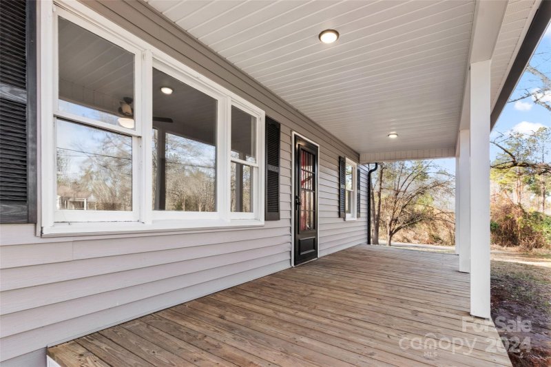 Property image 5 at 1010 Old Thompson Avenue, Lancaster, SC 29720