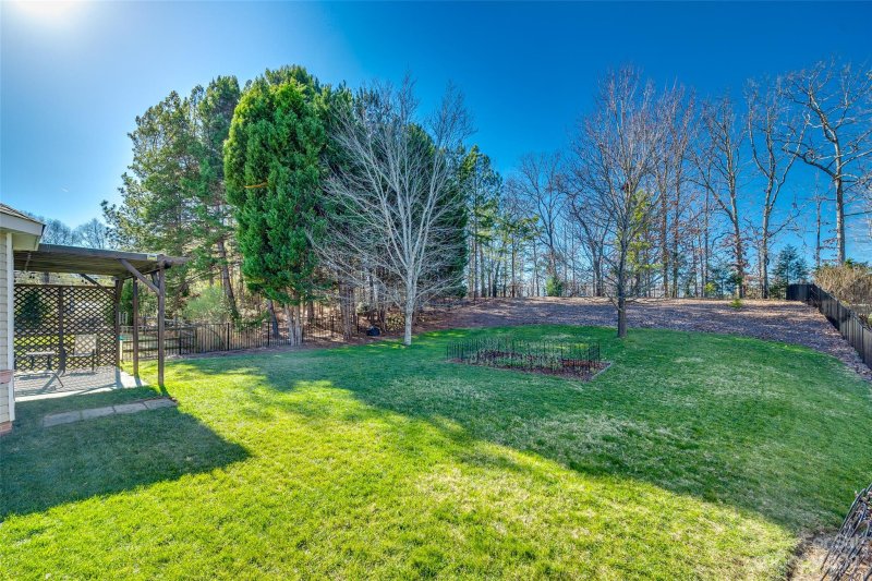 Property image 3 at 2105 Majestic Poplar Drive, Waxhaw, NC 28173