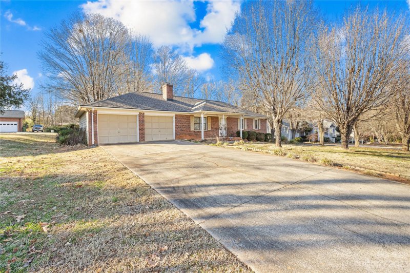 Property image 3 at 745 Deerfield Drive, Mount Holly, NC 28120