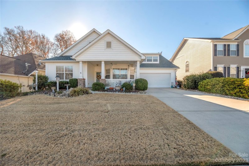 Property image 2 at 3802 Planters Watch Drive, Charlotte, NC 28278