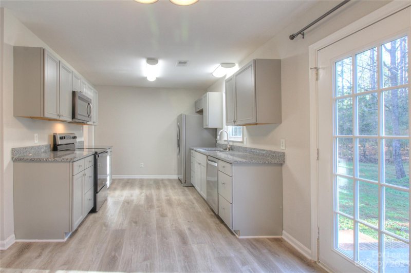 Property image 2 at 1224 Sharon Drive, Waxhaw, NC 28173