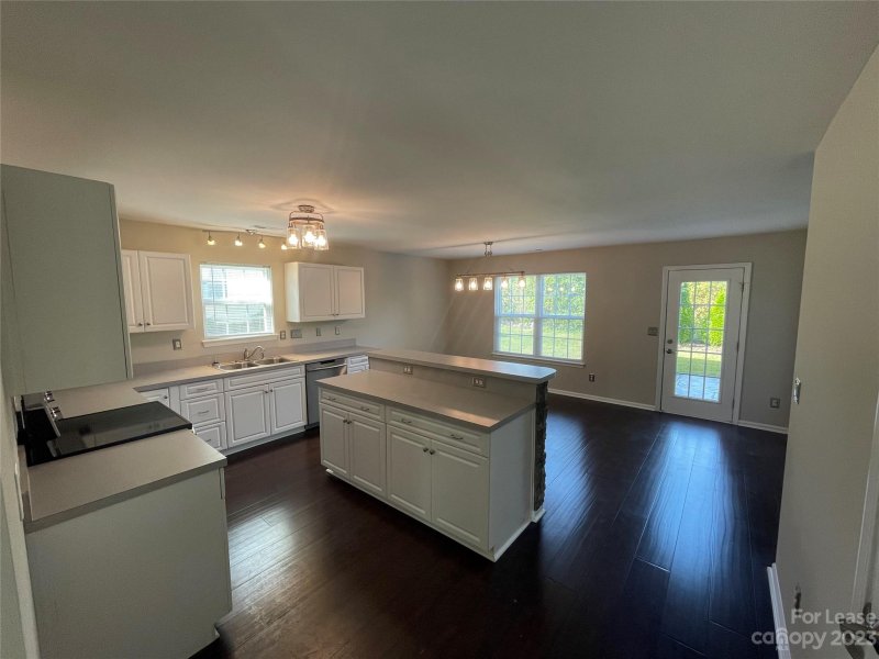 Property image 3 at 333 Ashton Bluff Circle, Mount Holly, NC 28120