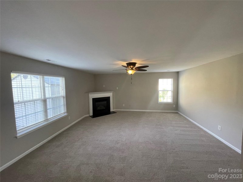 Property image 5 at 333 Ashton Bluff Circle, Mount Holly, NC 28120