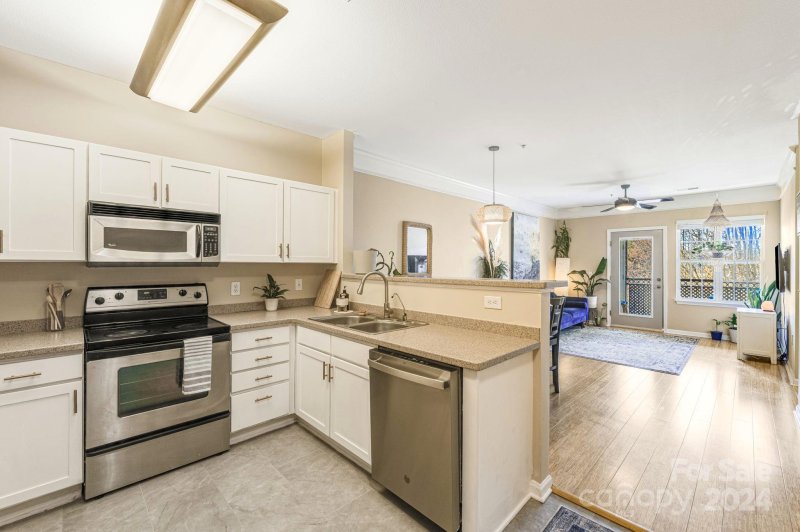 Property image 2 at 232 Appeldoorn Circle, Asheville, NC 28803