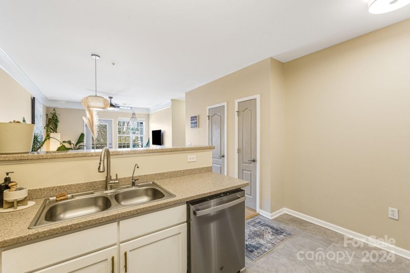 Property image 3 at 232 Appeldoorn Circle, Asheville, NC 28803