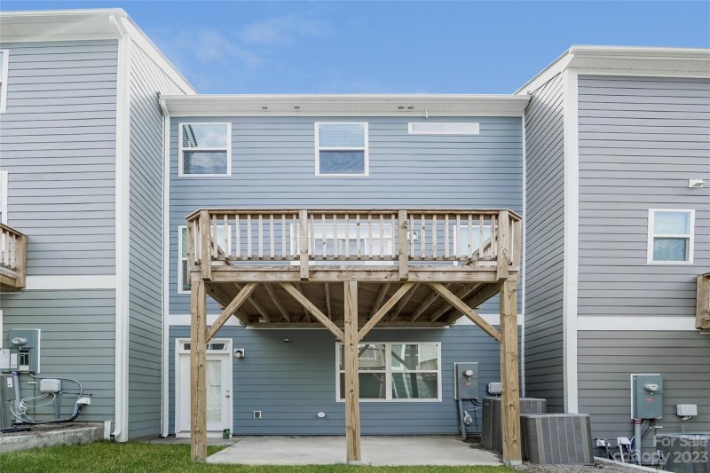 Property image 2 at 10448 Glenmere Creek Circle, Charlotte, NC 28262