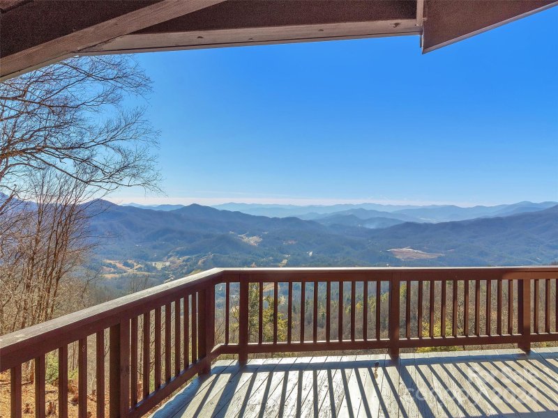 Property image 2 at 590 Ridge Top Circle, Clyde, NC 28721