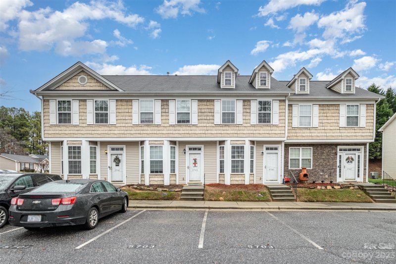 Property image 3 at 5705 Erin Drive, Dallas, NC 28034