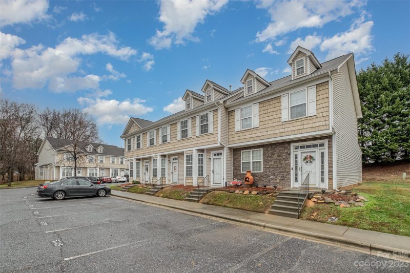 Property image 5 at 5705 Erin Drive, Dallas, NC 28034