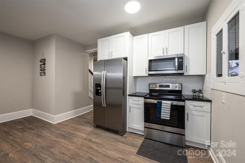 Property image 3 at 424 Main Street, Lenoir, NC 28645