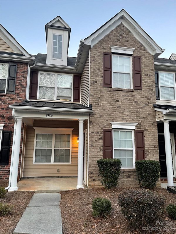 8705 Wandering Creek Way