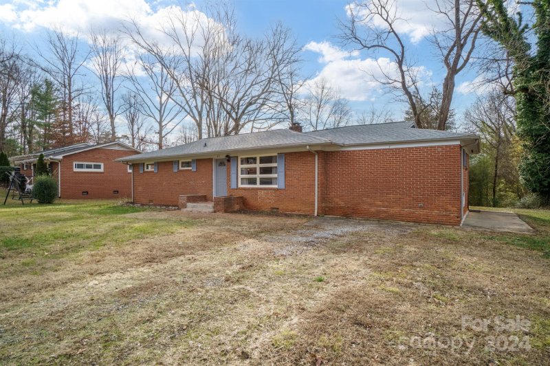 Property image 3 at 805 15th Street, Conover, NC 28613