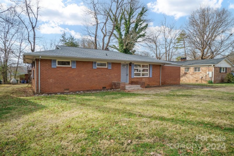 Property image 4 at 805 15th Street, Conover, NC 28613