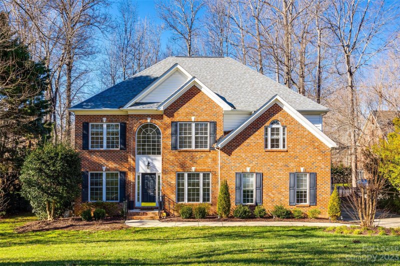 505 Shadow Cove Lane