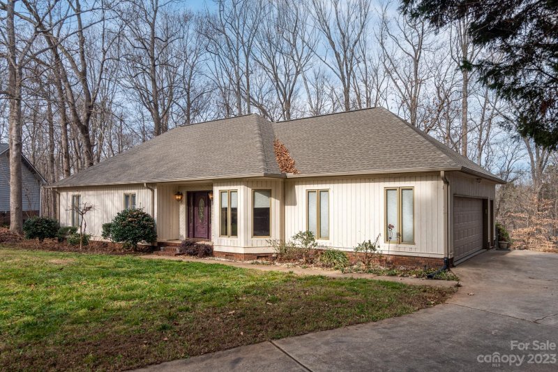 Property image 2 at 3990 Windrock Court, Denver, NC 28037