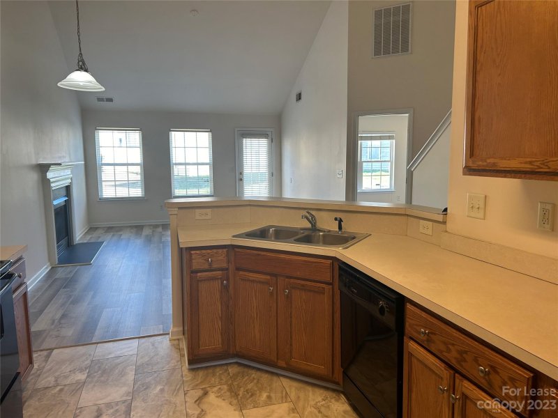 Property image 4 at 900 Swearngan Ridge Court, Charlotte, NC 28216