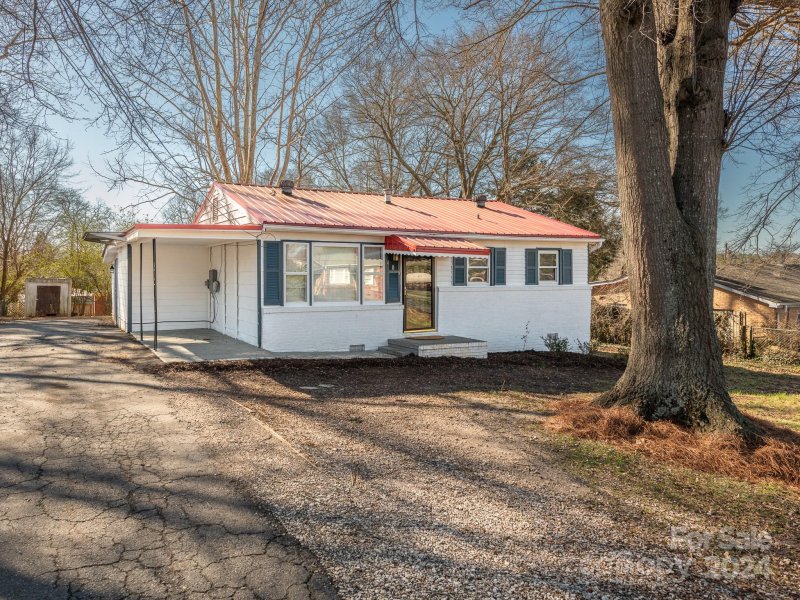 Property image 2 at 405 Telegraph Drive, Gastonia, NC 28056