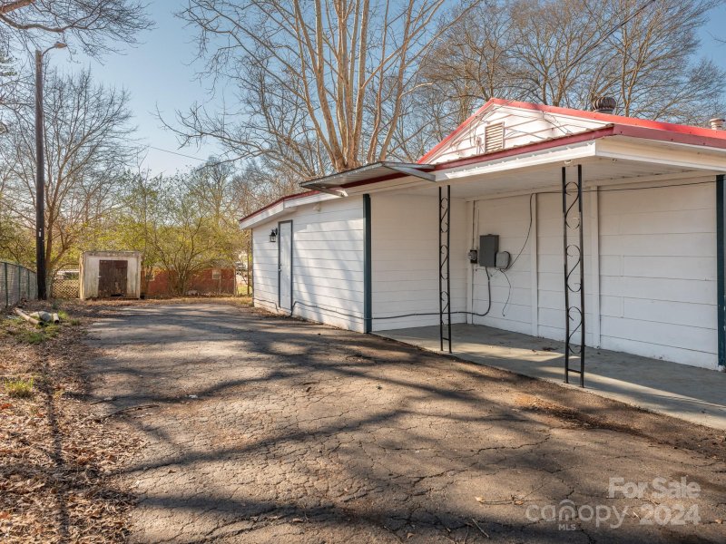 Property image 3 at 405 Telegraph Drive, Gastonia, NC 28056