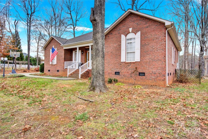 Property image 3 at 1554 Weatherwood Drive, Lincolnton, NC 28092