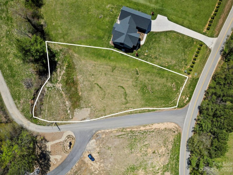 Property image 3 at 9 Robey Drive, Fletcher, NC 28732