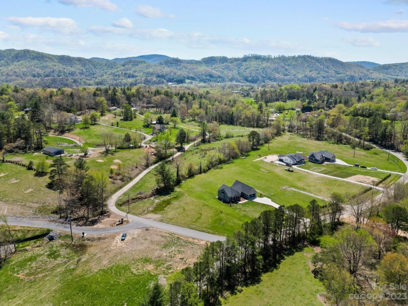 Property image 5 at 9 Robey Drive, Fletcher, NC 28732