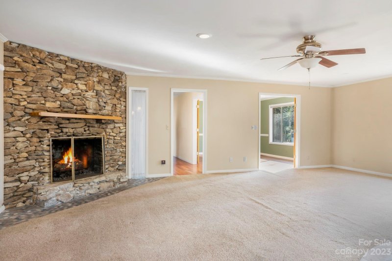 Property image 4 at 112 Brentwood Drive, Hendersonville, NC 28739