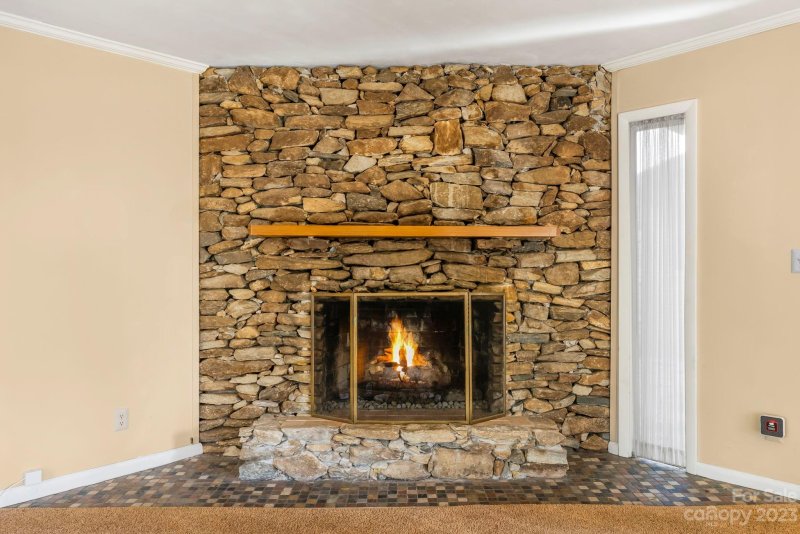 Property image 5 at 112 Brentwood Drive, Hendersonville, NC 28739