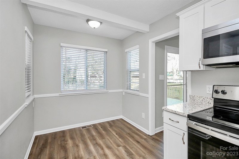 Property image 4 at 5019 Rolling Oak Lane, Charlotte, NC 28227