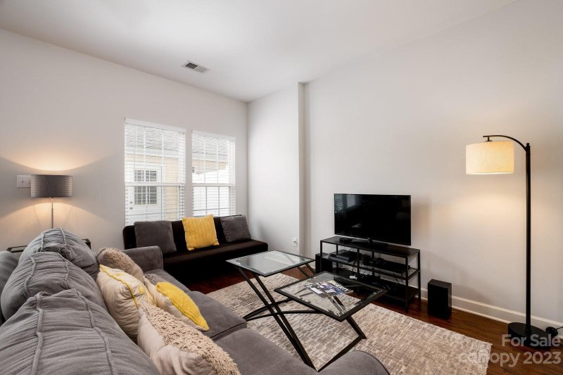 Property image 5 at 18943 Coachmans Trace, Cornelius, NC 28031