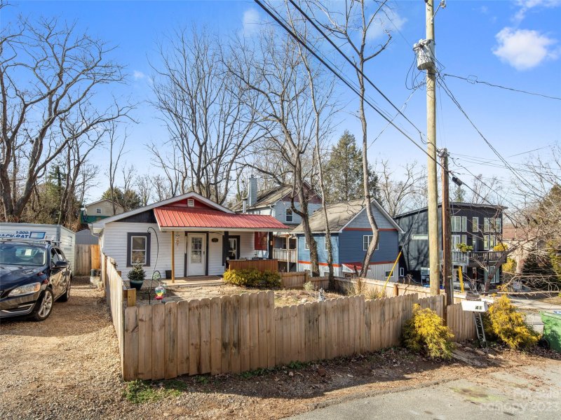 Property image 3 at 41 Branning Street, Asheville, NC 28806