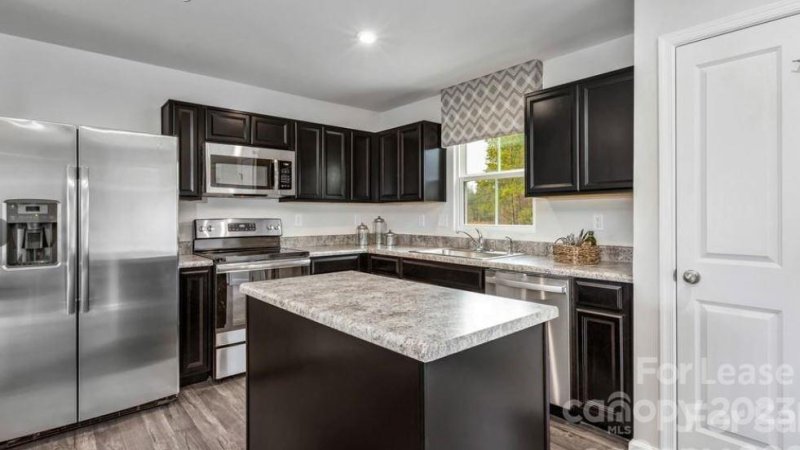 Property image 4 at 184 Crosstie Lane, Troutman, NC 28166