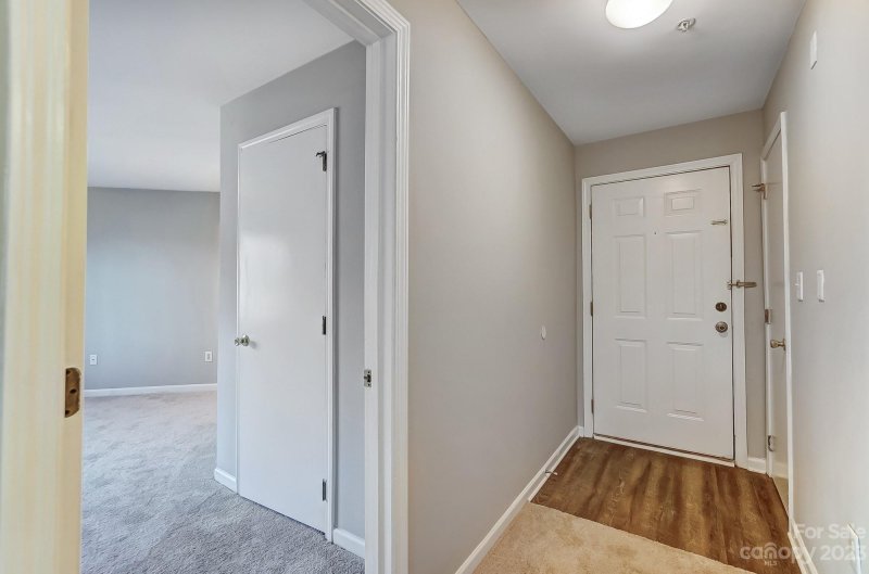 Property image 5 at 9849 Campus Walk Lane, Charlotte, NC 28262