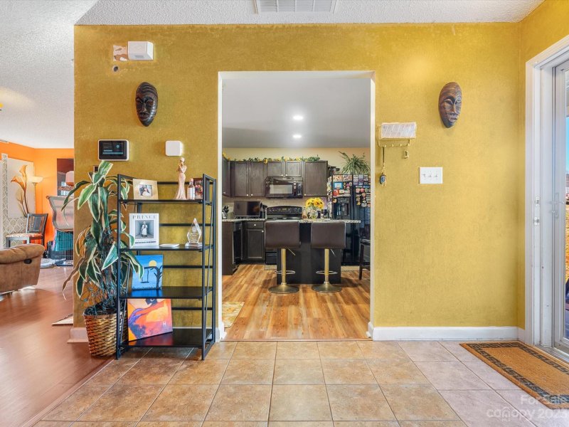 Property image 3 at 1409 Clooney Lane, Charlotte, NC 28262