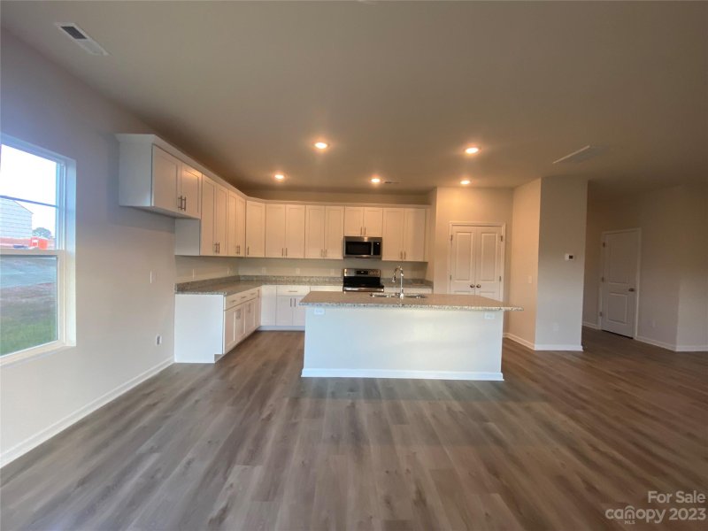 Property image 3 at 122 Red Cedar Lane, Statesville, NC 28625