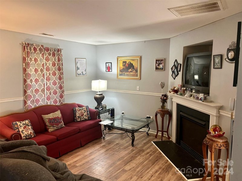 Property image 2 at 521 Stillgreen Lane, Charlotte, NC 28214