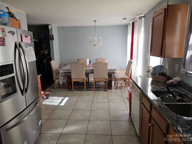 Property image 4 of 1124 Hipp Road in Oakdale Green, Charlotte, NC 28216