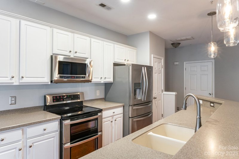 Property image 3 at 3238 Margellina Drive, Charlotte, NC 28210