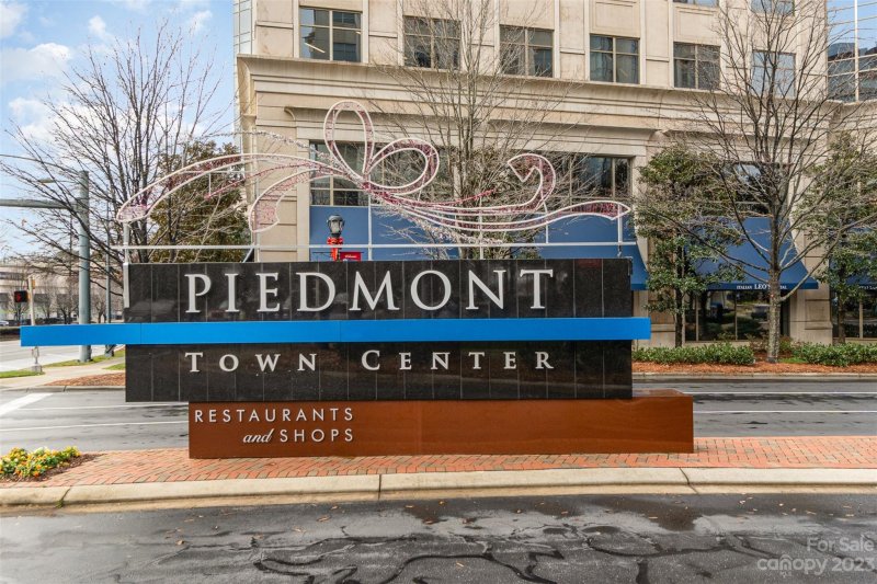 Property image 3 at 4625 Piedmont Row Drive, Charlotte, NC 28210