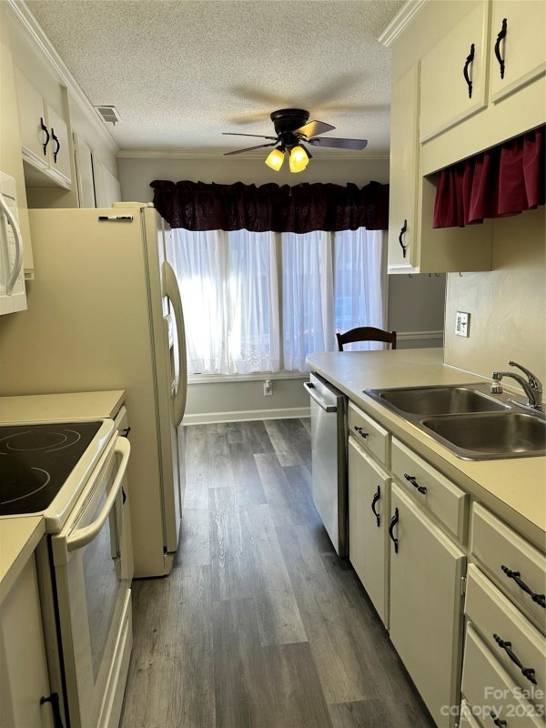 Property image 5 at 464 Ne Camrose Circle, Concord, NC 28025