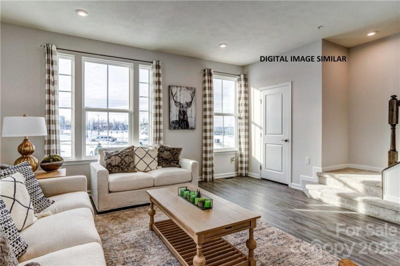 Property image 3 at 3222 Beeler Lane, Charlotte, NC 28208