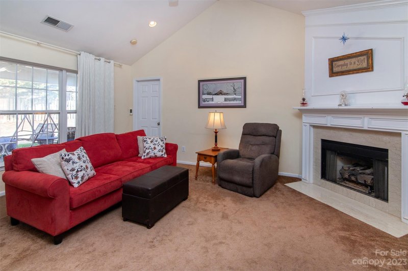 Property image 4 at 4711 Ambridge Drive, Charlotte, NC 28216